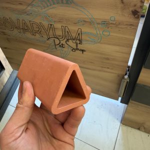 Üçgen Vatoz küpü